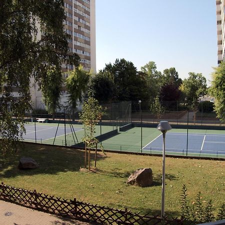 Arbres & Tennis Страсбург Екстериор снимка